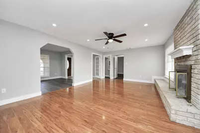 15423 Ridingwood Drive, Houston, TX 77489 - Photo 11