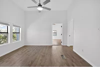 625 E 13th Avenue, Belton, TX 76513 - Photo 13