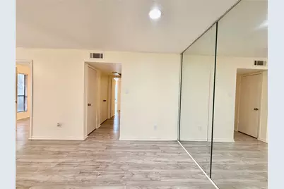 2120 Wilcrest Drive #121, Houston, TX 77042 - Photo 15