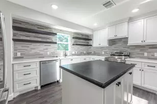 7728 White Rock Rd, Cleveland, TX 77328 - Photo 9