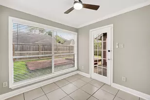 12403 Meadow Ridge Dr, Stafford, TX 77477 - Photo 21