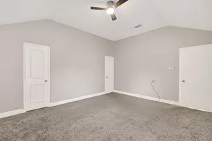 12403 Meadow Ridge Dr, Stafford, TX 77477 - Photo 23