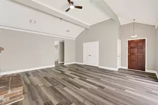 12403 Meadow Ridge Dr, Stafford, TX 77477 - Photo 7