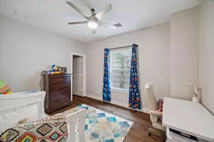 920 W 25th St, Houston, TX 77008 - Photo 23