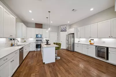 920 W 25th Street #C, Houston, TX 77008 - Photo 13
