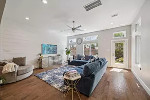 920 W 25th St, Houston, TX 77008 - Photo 5