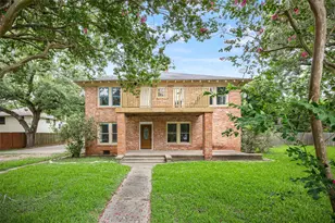 212 W Alabama St, Wharton, TX 77488 - Photo 1