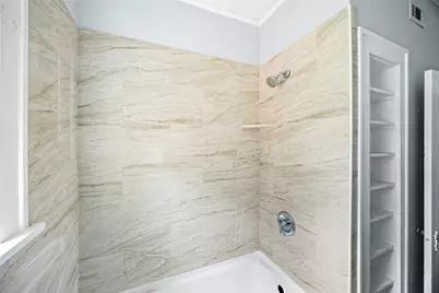 212 W Alabama Street, Wharton, TX 77488 - Photo 11