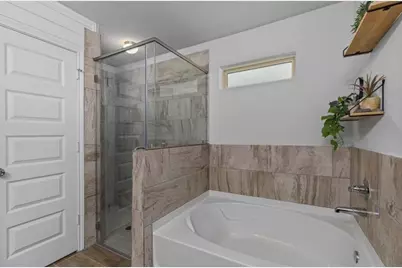 5311 Latigo Court, Alvin, TX 77511 - Photo 11