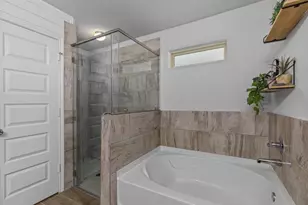 5311 Latigo Ct, Alvin, TX 77511 - Photo 11