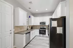 9003 Bayview Cove Dr, Houston, TX 77054 - Photo 5