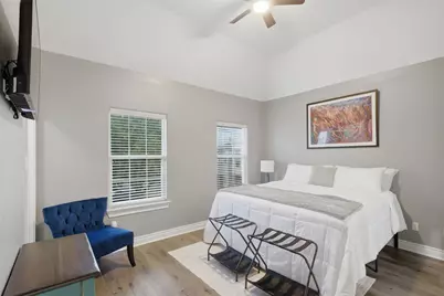 9003 Bayview Cove Drive, Houston, TX 77054 - Photo 9