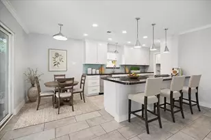 9407 Meadowbriar Ln, Houston, TX 77063 - Photo 3