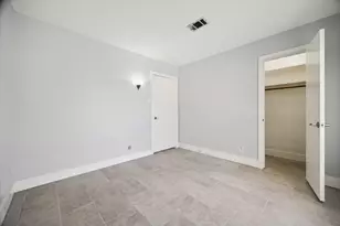 9407 Meadowbriar Ln, Houston, TX 77063 - Photo 31