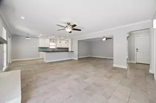 9407 Meadowbriar Ln, Houston, TX 77063 - Photo 13