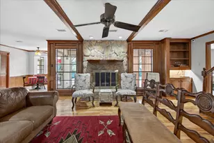 137 Arrow Wood St, Lake Jackson, TX 77566 - Photo 11