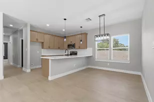 2516 Lucky St, Houston, TX 77088 - Photo 9