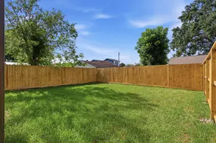 2516 Lucky St, Houston, TX 77088 - Photo 33