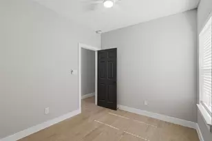 2516 Lucky St, Houston, TX 77088 - Photo 21