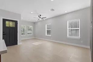 2516 Lucky St, Houston, TX 77088 - Photo 9