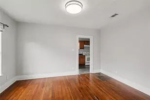 5121 Polk St, Houston, TX 77023 - Photo 7