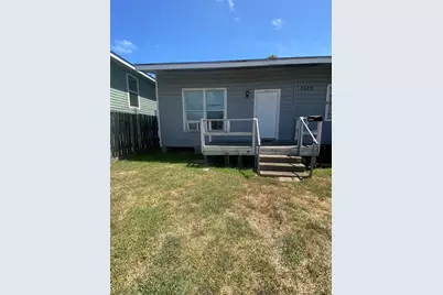 5523 Avenue O 1/2 #East, Galveston, TX 77551 - Photo 1