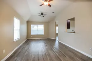 308 Broken Pine Ct, Conroe, TX 77304 - Photo 3