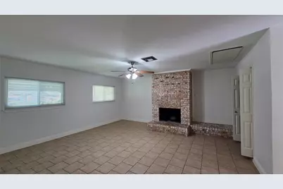 5434 Goldspier Street, Houston, TX 77091 - Photo 5