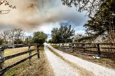 877 Fm 247 Road, Huntsville, TX 77320 - Photo 9