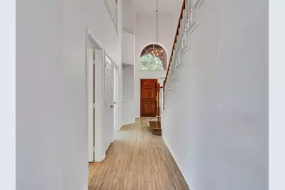 10723 Fletcher Bridge Lane, Sugar Land, TX 77498 - Photo 5