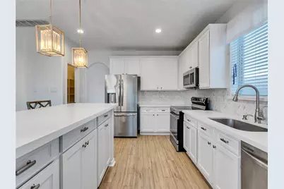 10723 Fletcher Bridge Lane, Sugar Land, TX 77498 - Photo 3