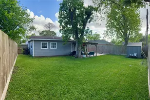 4821 Brinkley St, Houston, TX 77033 - Photo 15