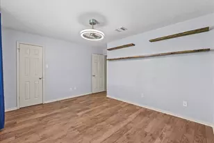 2422 Fairwind Dr, Houston, TX 77062 - Photo 29