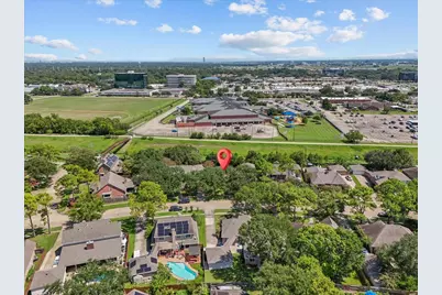 2422 Fairwind Drive, Houston, TX 77062 - Photo 37