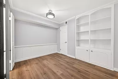 359 N Post Oak Lane #127, Houston, TX 77024 - Photo 9