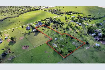 651 Gebhardt, Sealy, TX 77474 - Photo 5