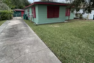 2109 Briar Ln, La Marque, TX 77568 - Photo 1