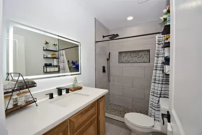 300 N Walnut Street, Wharton, TX 77488 - Photo 13