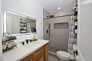 300 N Walnut St, Wharton, TX 77488 - Photo 13