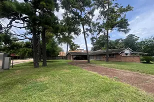 9302 Memorial Dr, Houston, TX 77024 - Photo 5