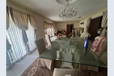 9302 Memorial Drive, Houston, TX 77024 - Photo 11