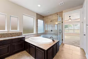 51 Chestnut Meadow Dr, Conroe, TX 77384 - Photo 19