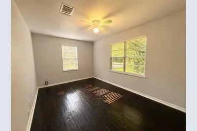 502 E Jackson Street, West Columbia, TX 77486 - Photo 17