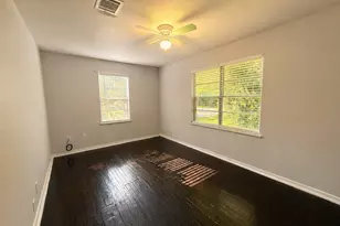 502 E Jackson St, West Columbia, TX 77486 - Photo 17