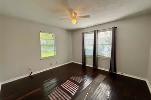 502 E Jackson St, West Columbia, TX 77486 - Photo 13