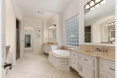 10 Snow Pond Place, The Woodlands, TX 77382 - Photo 21