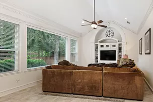 10 Snow Pond Pl, The Woodlands, TX 77382 - Photo 17