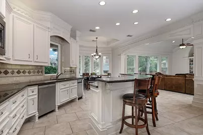 10 Snow Pond Place, The Woodlands, TX 77382 - Photo 15
