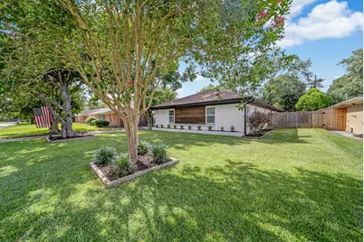 4814 Briarbend Drive, Houston, TX 77035 - Photo 5
