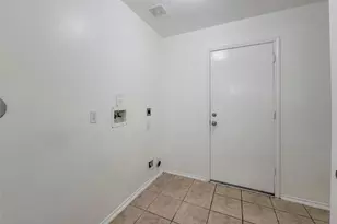 13150 Cutler Ridge Ln, Houston, TX 77044 - Photo 3